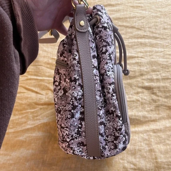 Isaac Mizrahi Floral Drawstring crossbody - Picture 8 of 17